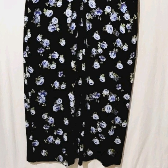 Unworn Alice + Olivia Delora Floral Jersey Midi Dress - Picture 8 of 10